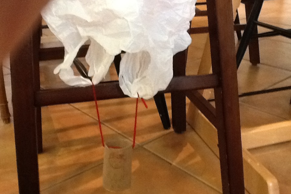 Plastic bag parachute DIY